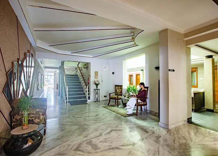 Hotel Yatrik Since 1970